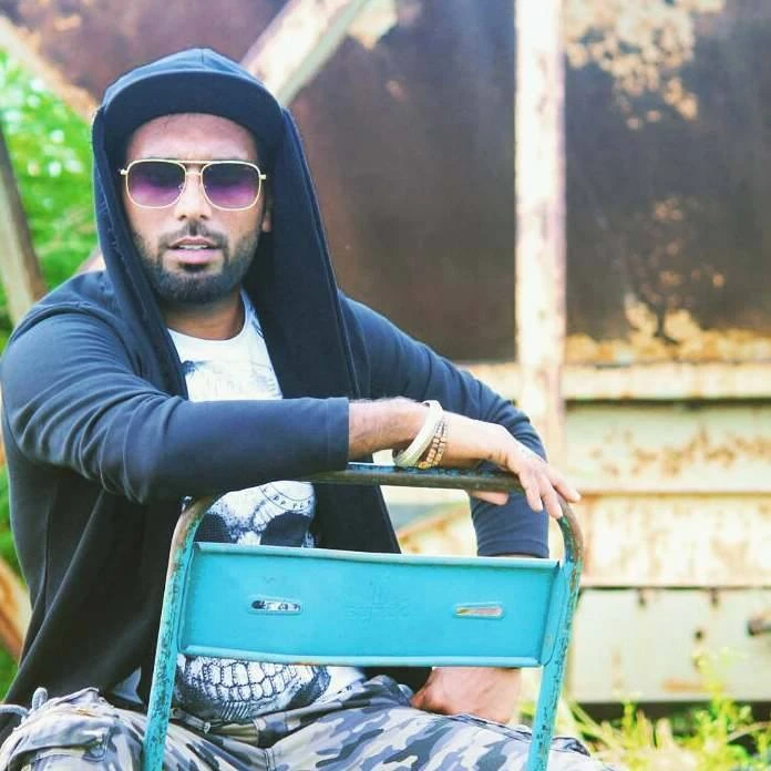 download Bhoot Disde Jaggi Sidhu mp3 song ringtone, Bhoot Disde Jaggi Sidhu full album download