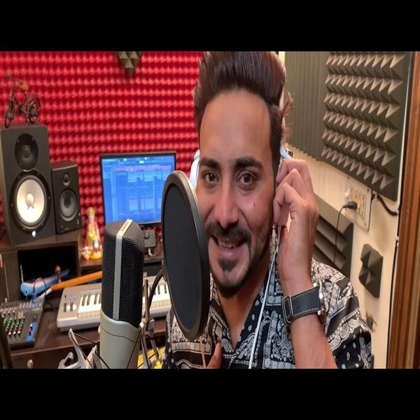 download Chitta Kamal Khaira mp3 song ringtone, Chitta Kamal Khaira full album download