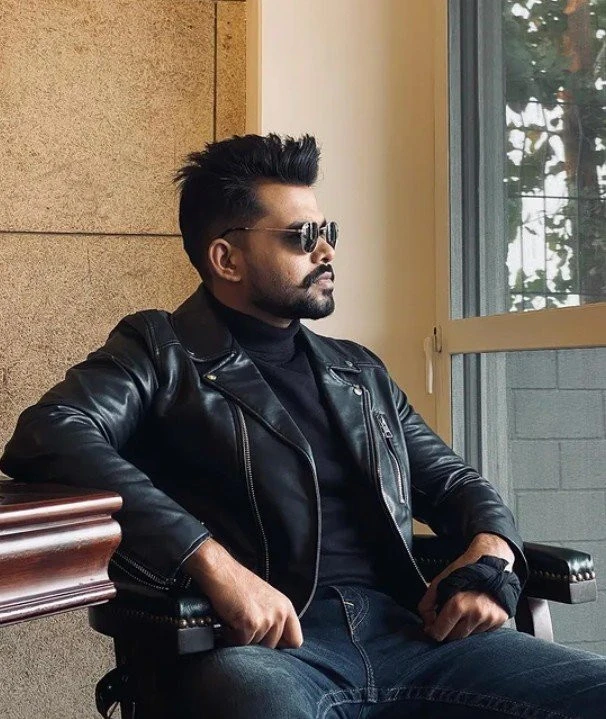 download Night Out Arjan Dhillon mp3 song ringtone, Night Out Arjan Dhillon full album download