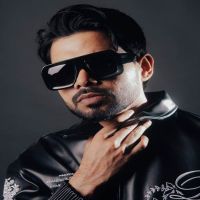 download Gulaban Wangran Arjan Dhillon mp3 song ringtone, Gulaban Wangran Arjan Dhillon full album download